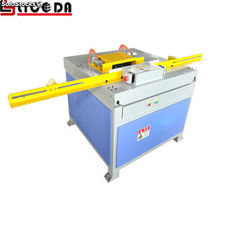 LYSN1300 Machine de grugeage automatique de palettes en bois à simple limon