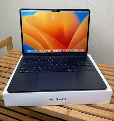 MacBook Air 13.6&quot; Laptop - Apple M2 chip - 8GB Memory - 512GB ssd