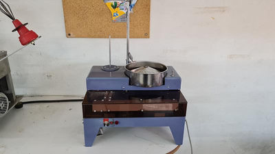 Machine pour fabriquer des bobines de fil - Photo 2