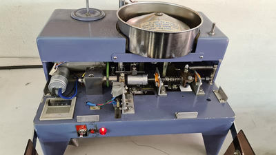 Machine pour fabriquer des bobines de fil - Photo 4