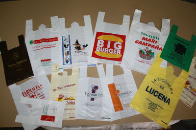 Máquina Automática para hacer bolsas tipo camiseta biodegradable o plasticas - Foto 2