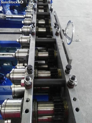 Maquina de conductos de ventilación automática de formación de tubo de brida - Foto 4