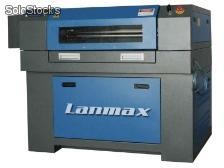 Maquina de corte a laser da marca Lanmax mod. LM-6040