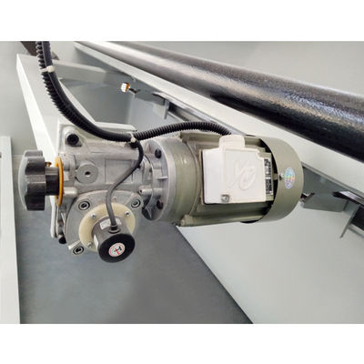 Máquina de corte de guillotina de péndulo hidráulica automática CNC - Foto 5