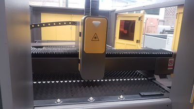 Maquina de corte láser 2000 w para 16 mm en acero - Foto 2