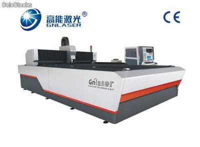 Máquina de corte láser de fibra óptica para metales cf3015-500w