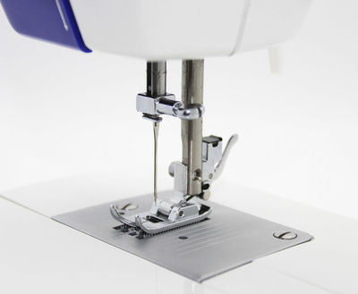 Máquina de coser Alfa Next 840 con 34 diseños de puntada ojal en 4 pasos puntada - Foto 4