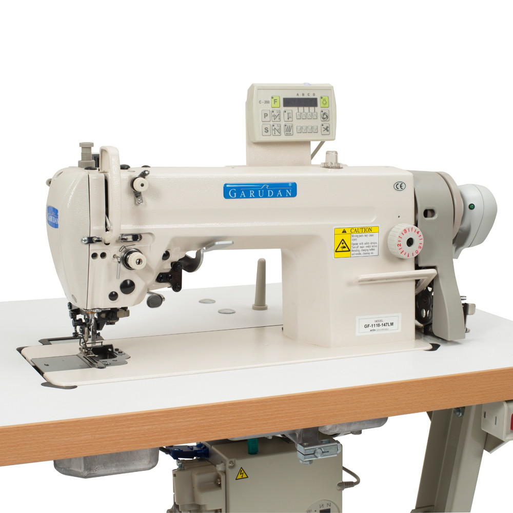 Convocar habilidad Rebotar Máquina de coser plana Garudan coser y cortar