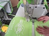 Máquina de coser por ultrasonidos para hacer bolsos no tejidos