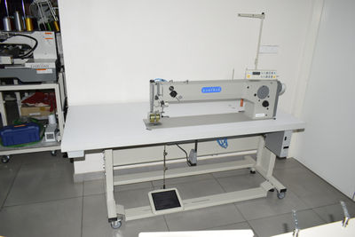 Máquina de coser Zig - Zag Garudan brazo largo
