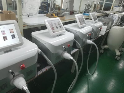 Máquina de depilación láser de diodo soprano ICE para clínica médica/salón