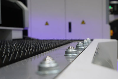 Máquina de grabado de metal con láser de fibra 3D de Jinan CNC con certificación - Foto 2