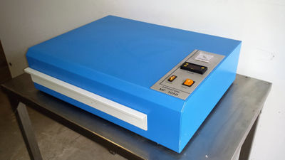 Máquina de Impresión para hacer Cliches con polímeros