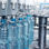 Máquina de llenado de agua pura que sopla, rellena y rellena el agua mineral - Foto 3