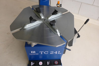 Maquina desmonta Neumáticos TC24L para neumáticos hasta 24 pulgadas