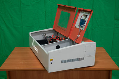Máquina láser CO2 para hacer grabados y cortar - Foto 4