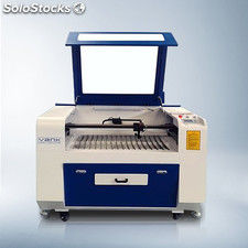 Máquina láser de corte y grabado con CCD 80-150Watios cortar logos y etiquetas