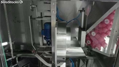 Máquina que capsula automática para botella PET llenadora bebidas carbonatadas - Foto 4