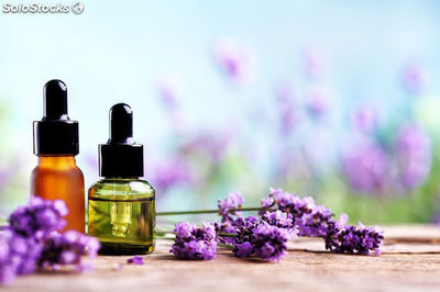 Massageöl mit ätherischem Lavendelöl im Großhandel