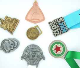 Medalla metalica en varias medidas acabados oro , plata y bronce - Foto 2