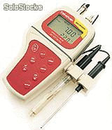 Medidor de pH, mV e temperatura portátil CyberScanPH310WP