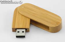 Memoria USB de bambú ecológico con logo grabado por láser gratis