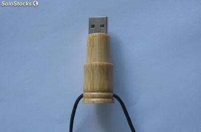 Memoria USB de bambú ecológico con logo grabado por láser gratis modelo 10 - Foto 3