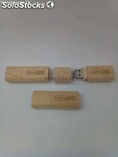 Memoria USB pendrive madera natural logotipo láser y chip de capacidad completa