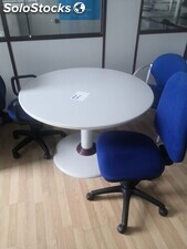 Mesa circular para reuniones. Venta de mobiliario de oficina