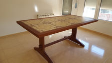 Mesa de comedor rectangular de madera tropical y cerámica española M-G-1