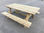 Mesa de madera picnic con bancos - 1