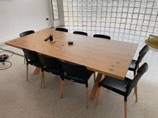 Mesa de reuniones de diseño de madera pino