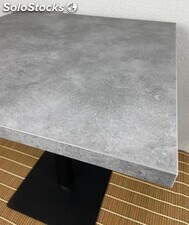 mesa hostelería tablero de melamina modelo CEMENTO pie de hierro NEGRO