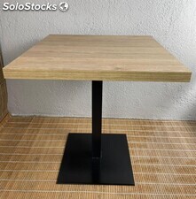 mesa hostelería tablero de melamina modelo ROBLE GRUESO pie de hierro NEGRO