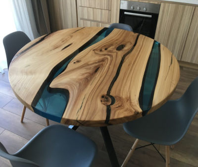 Mesas de madera y resina con bastidores forjados - Foto 2