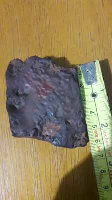 Meteorito raro com pouco magnetismo