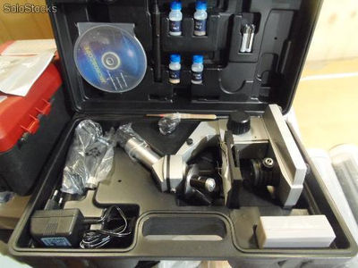 Microscopio para colegio con cámara incluída