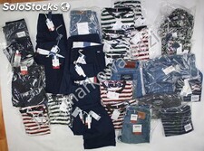 Miks artykułów Levi&#39;s Tommy Hilfiger CK Lee Wrangler - 80 zł