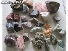 Minerali in pietre grezze dal Brasile Stock 51