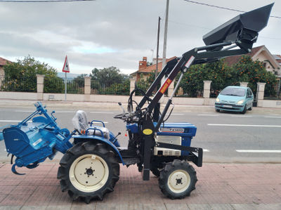 mini tractor Iseki Tx 1410 con pala y fresa