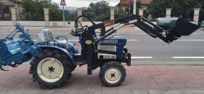 mini tractor Iseki Tx 1410 con pala y fresa - Foto 3