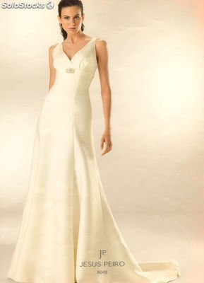 Modèle de robe de mariée 8048