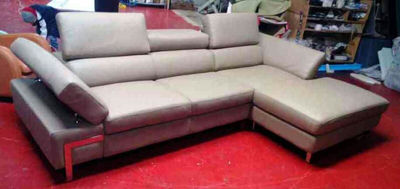 Modernes Ledersofa 2 (100% Made in Italy)