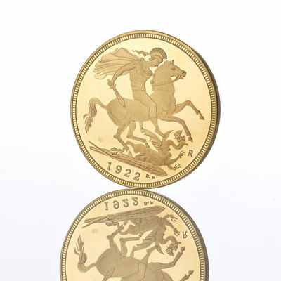 Monedas conmemorativas de plata bañada en oro