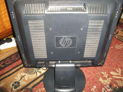 Monitor 17 hp L1706 - Zdjęcie 4