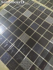 Mosaico porcelánico negro decorado 30x30