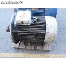 Motor de patas 37 Kw Corriente alterna