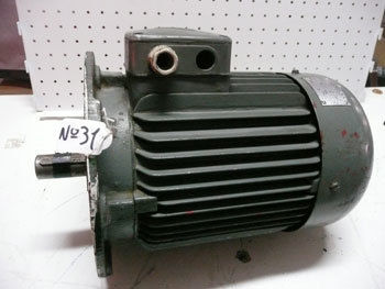 Motor trif. 5.5 cv 3000 rpm brida B5 220/380V alconza MS112M-2 B5 usado nº 31