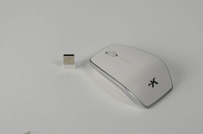 Mouse t104 2.4 ghz wifi mouse white color 1000 dpi