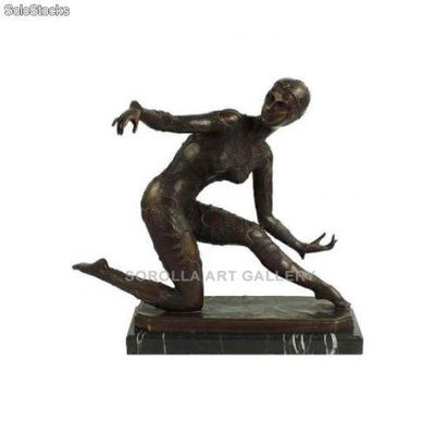 Mujer arrodillada - Art Decó | bronces en bronce